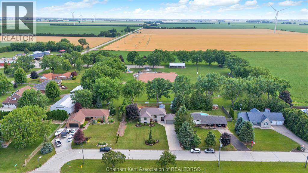 Photo 43 of 25619 Meadowbrook Lane, Chathamkent ON