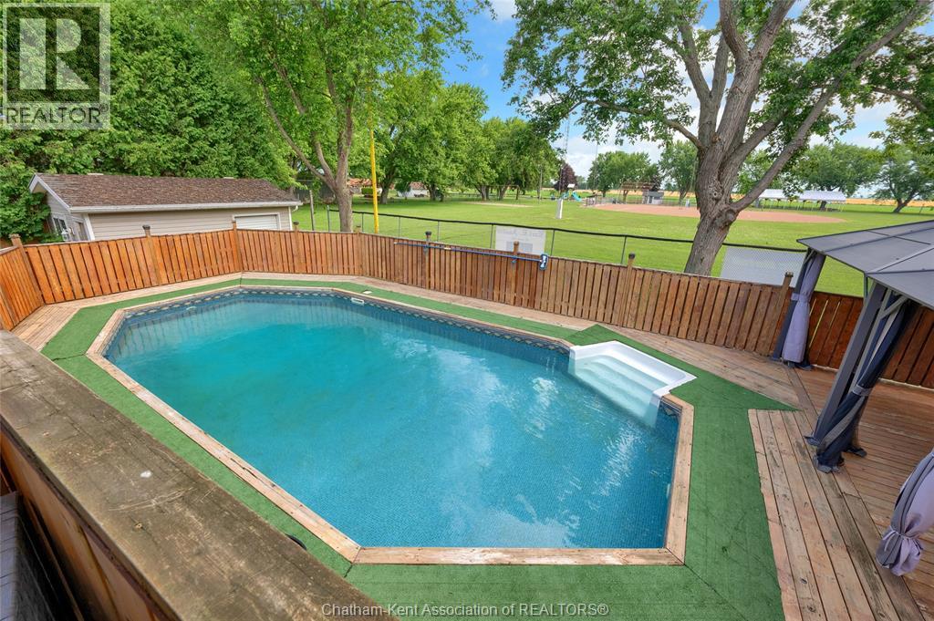 Photo 48 of 25619 Meadowbrook Lane, Chathamkent ON