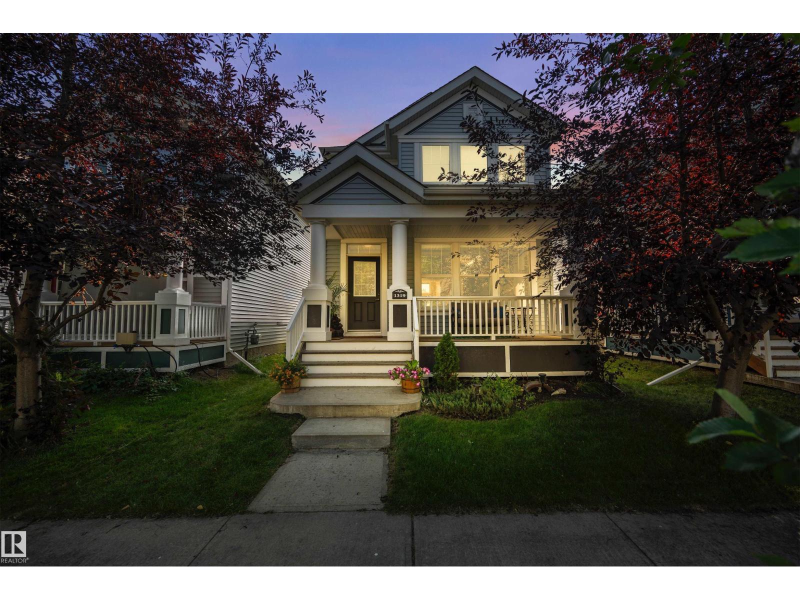 Photo 1 of 1319 74 St Sw, Edmonton AB