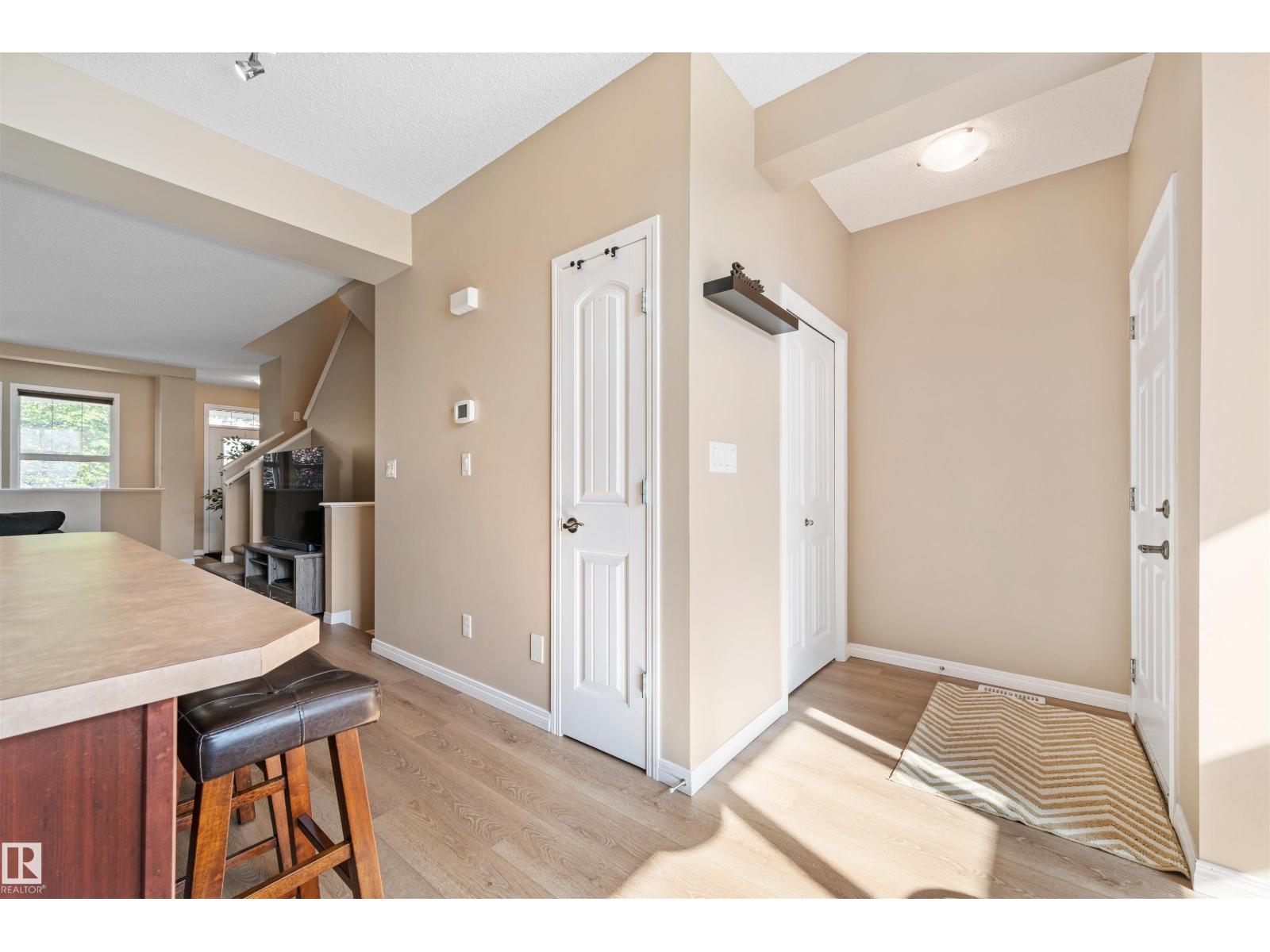 Photo 11 of 1319 74 St Sw, Edmonton AB