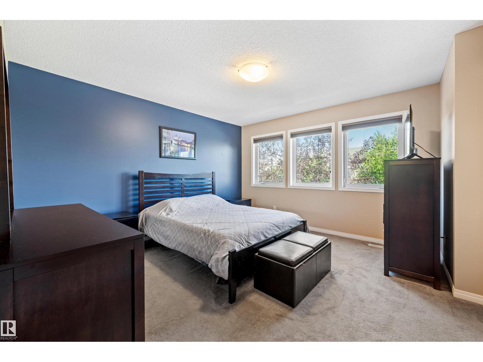 Photo 15 of 1319 74 St Sw, Edmonton AB