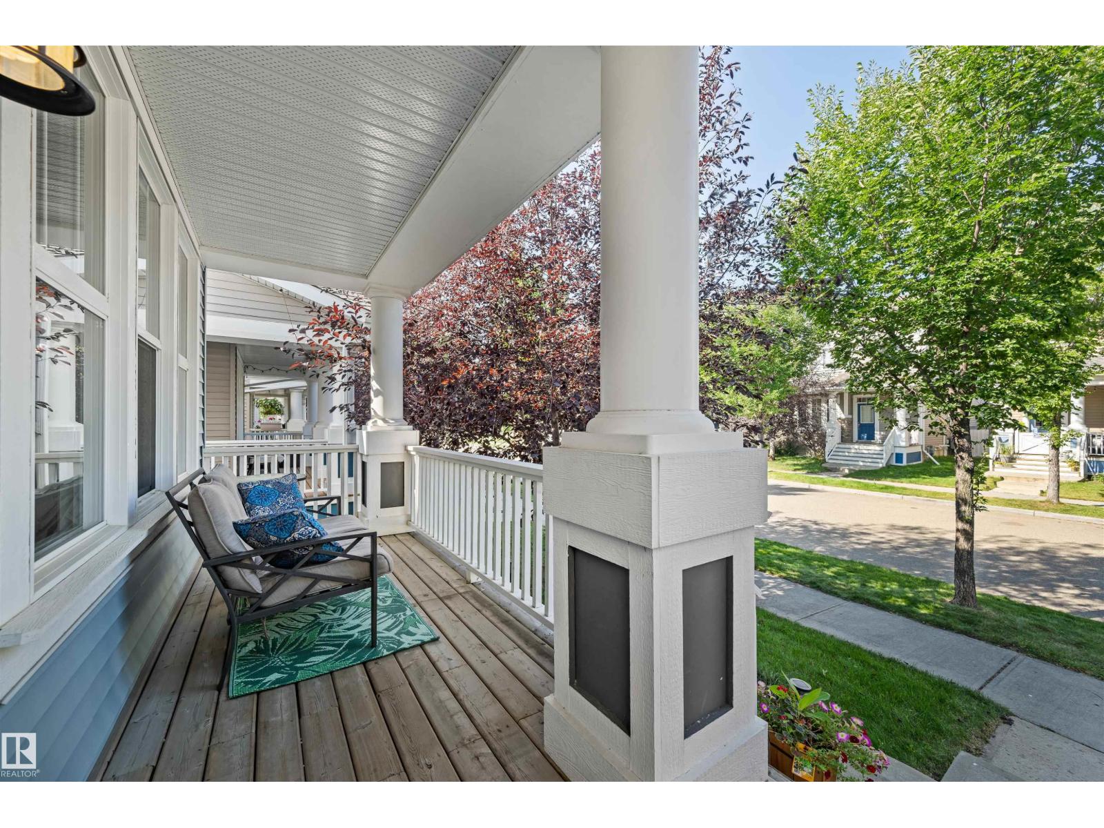 Photo 3 of 1319 74 St Sw, Edmonton AB