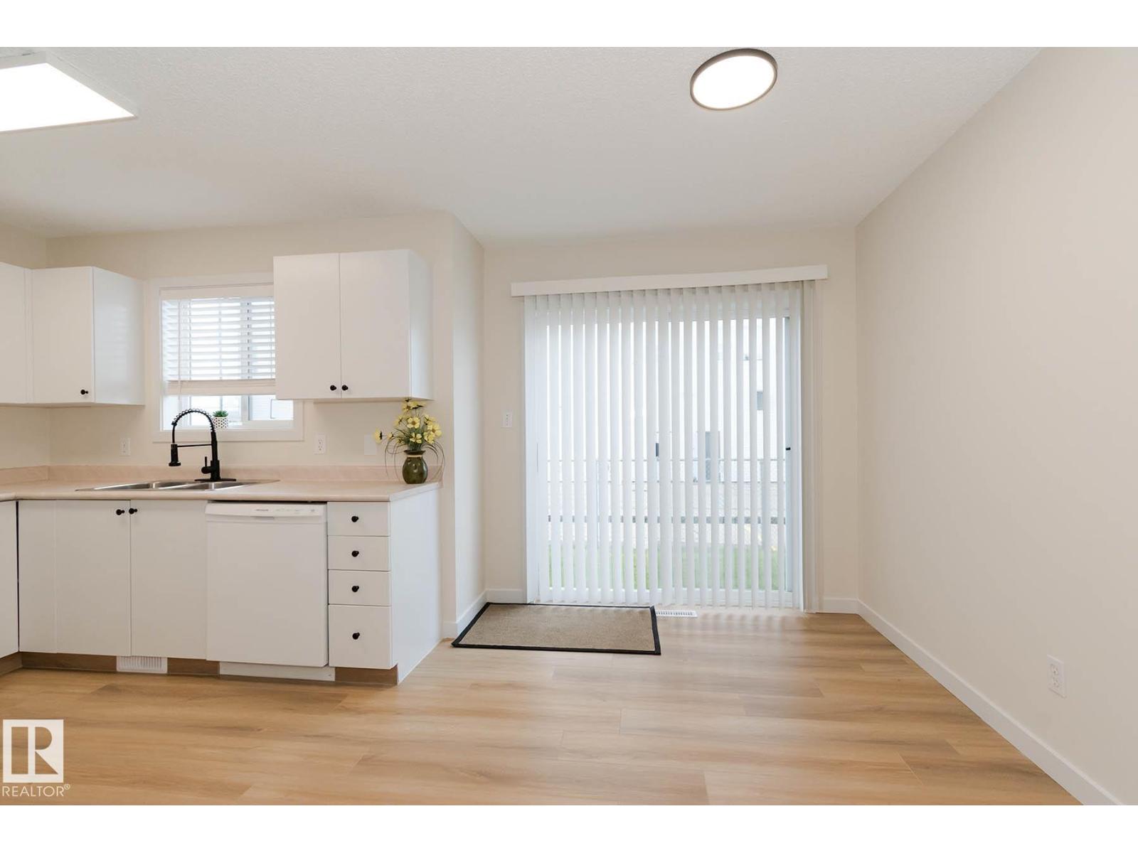 Photo 10 of 1305 610 King St, Spruce Grove AB