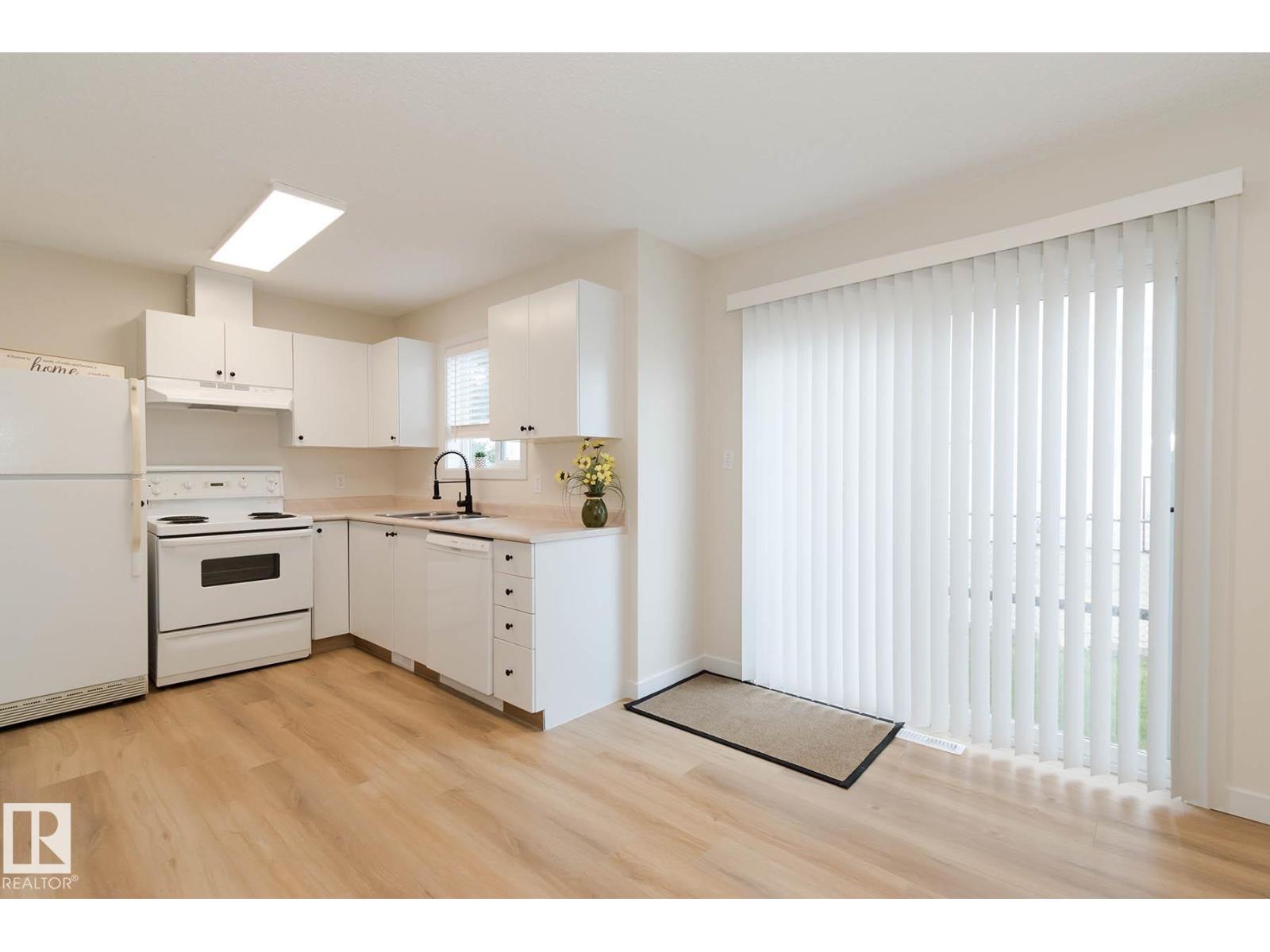 Photo 11 of 1305 610 King St, Spruce Grove AB