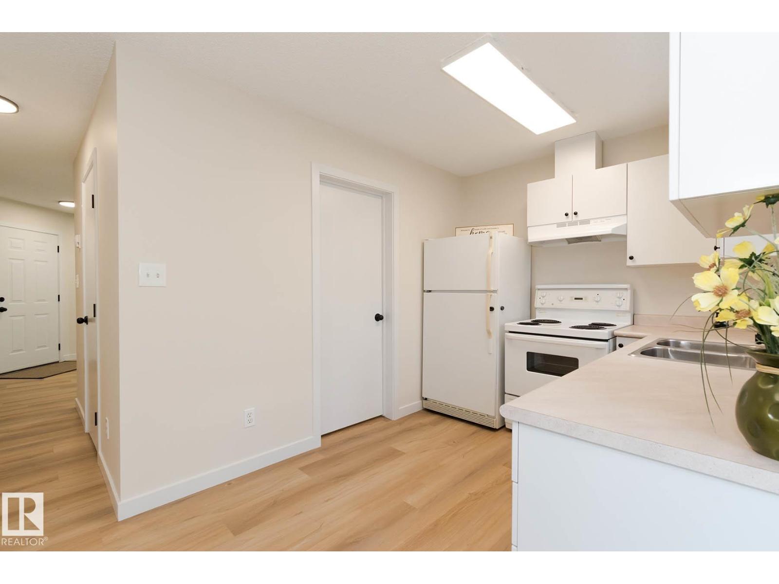 Photo 14 of 1305 610 King St, Spruce Grove AB