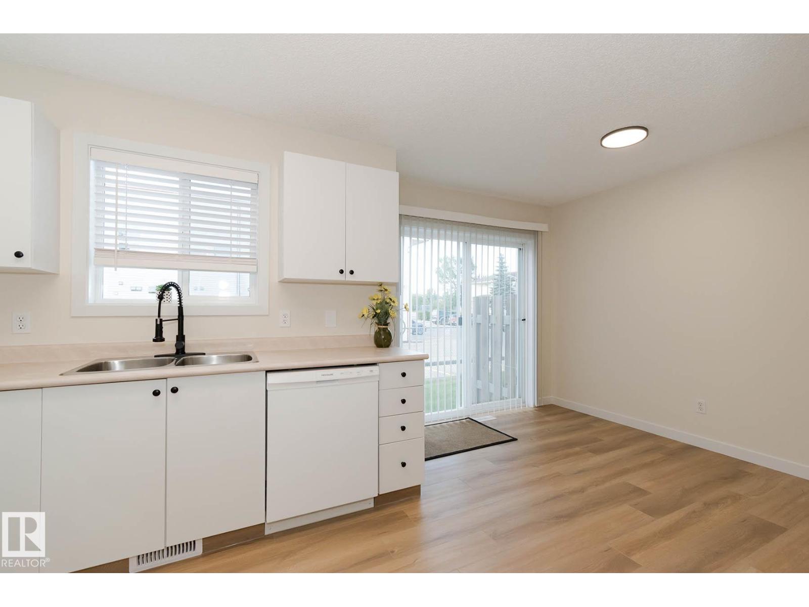 Photo 18 of 1305 610 King St, Spruce Grove AB