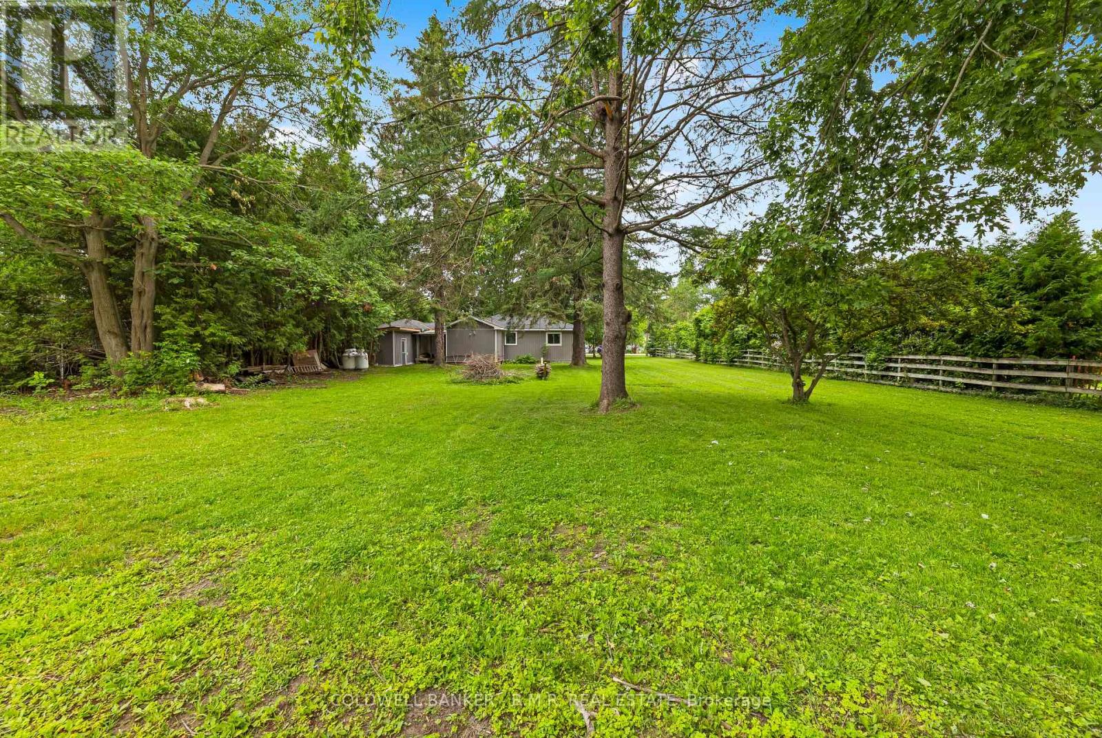 Photo 31 of 15 Hazel Street, Brock ON