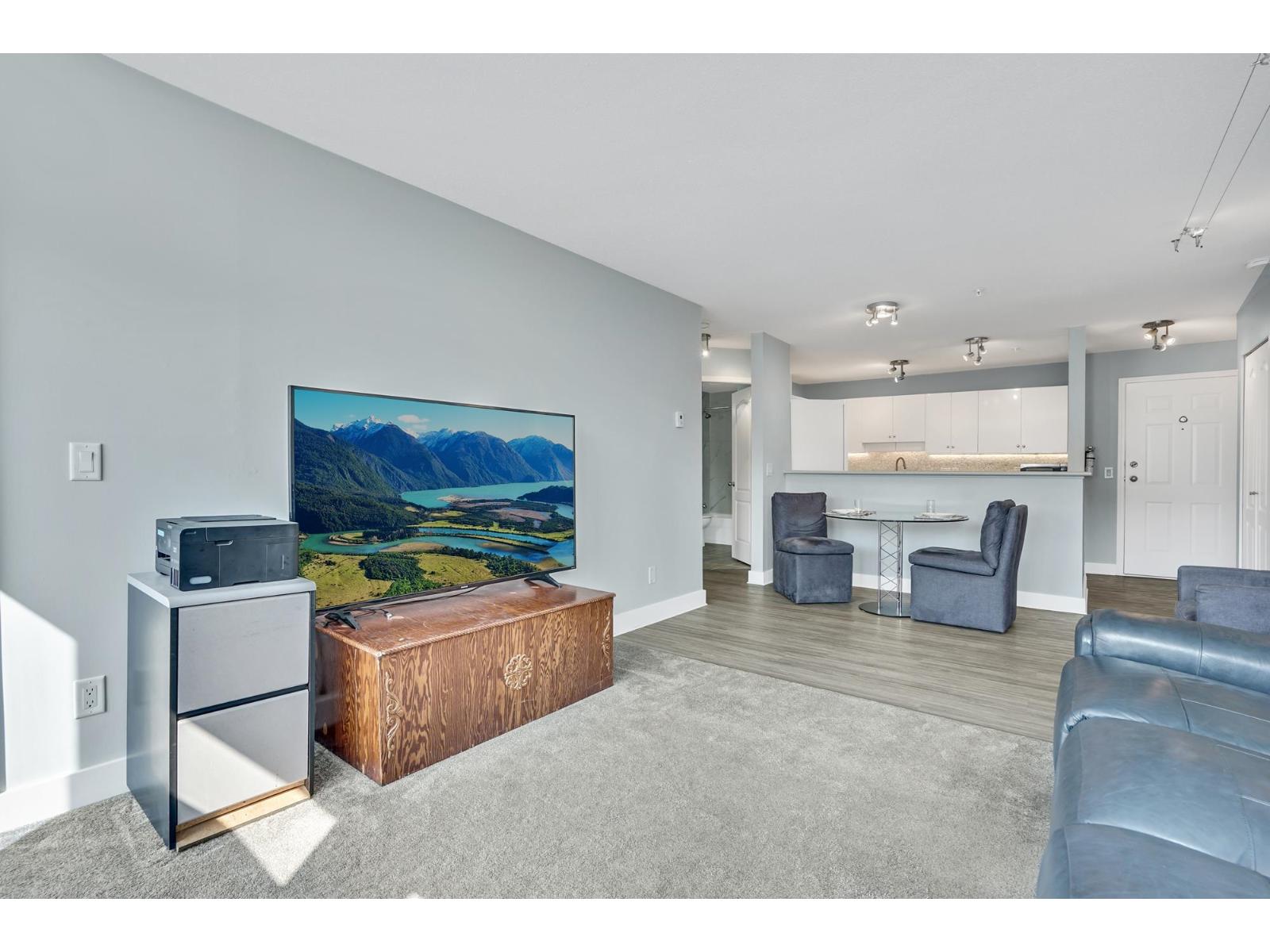 Photo 11 of 414 33738 King Road, Abbotsford BC