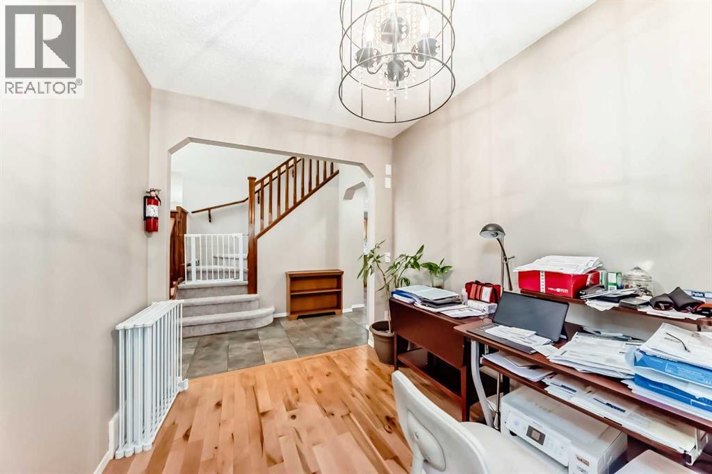 Photo 24 of 103 Sienna Park Heath Sw, Calgary AB