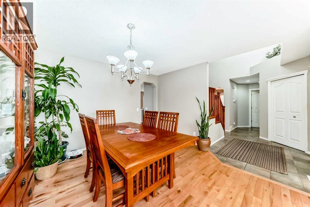 Photo 20 of 103 Sienna Park Heath Sw, Calgary AB