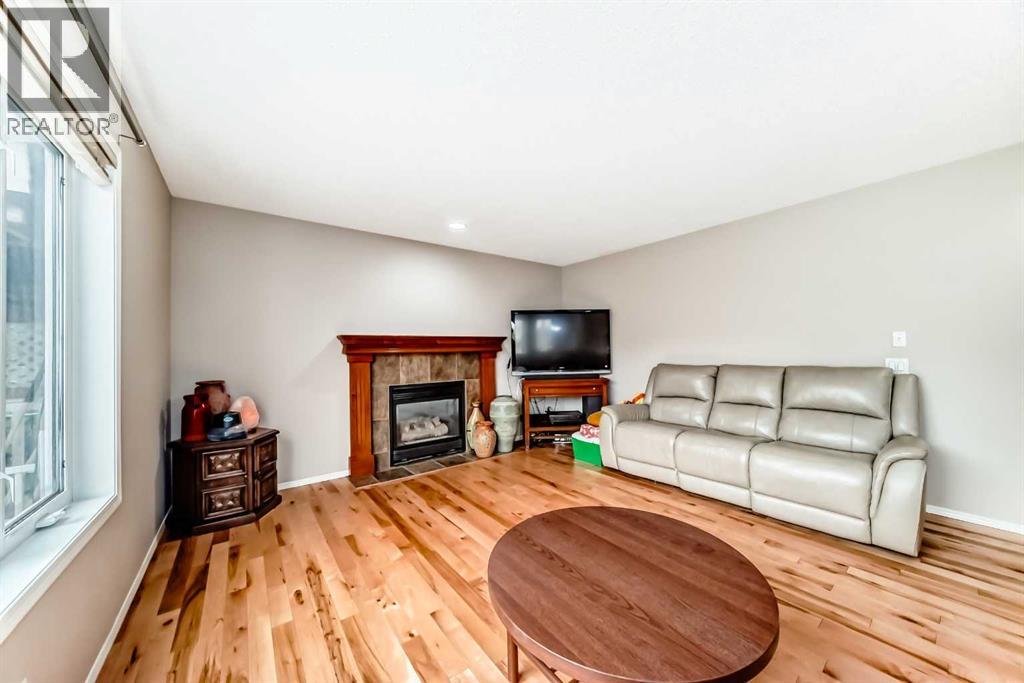 Photo 15 of 103 Sienna Park Heath Sw, Calgary AB