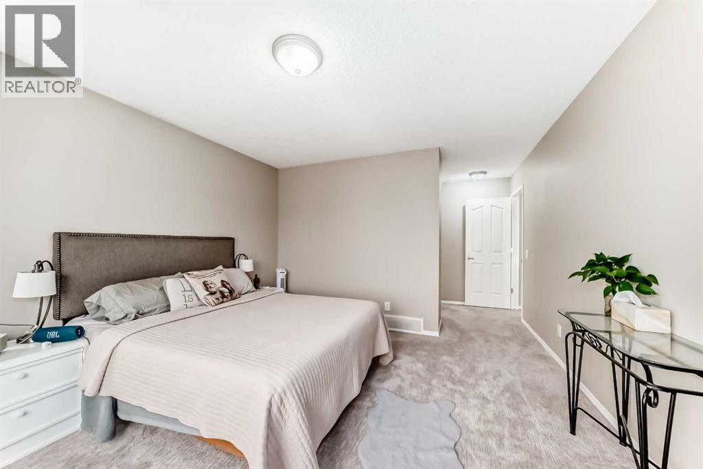 Photo 30 of 103 Sienna Park Heath Sw, Calgary AB