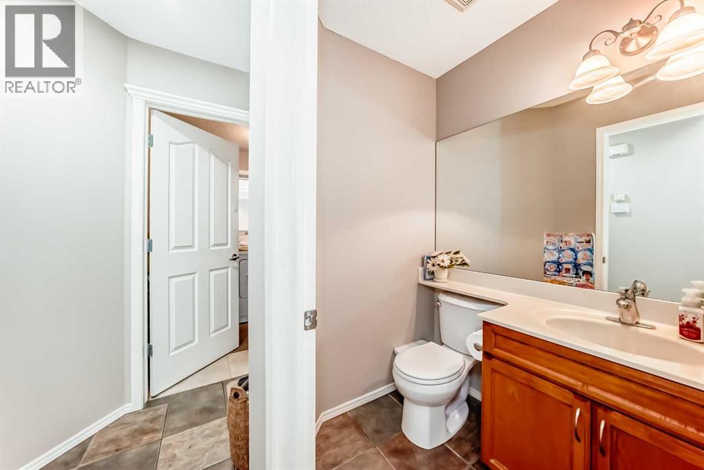 Photo 25 of 103 Sienna Park Heath Sw, Calgary AB