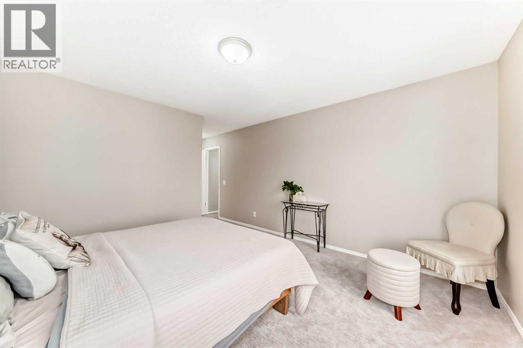 Photo 29 of 103 Sienna Park Heath Sw, Calgary AB