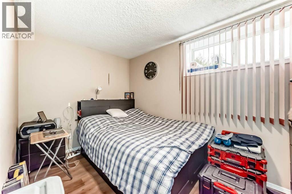 Photo 45 of 103 Sienna Park Heath Sw, Calgary AB