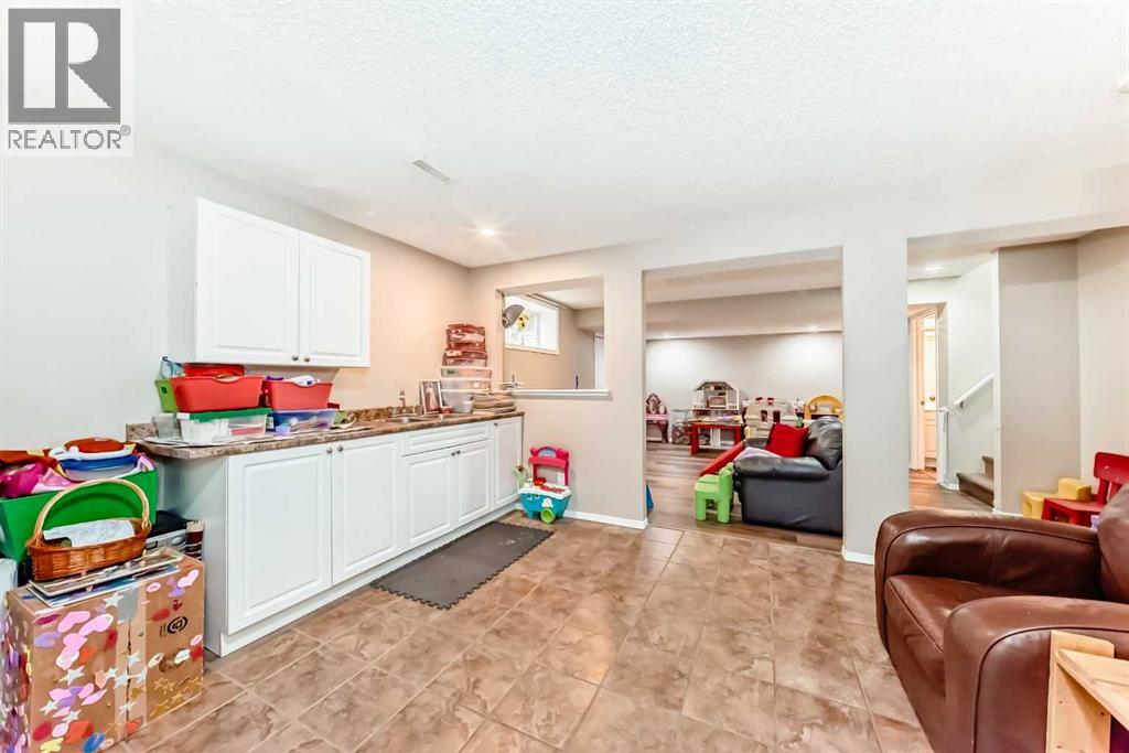 Photo 43 of 103 Sienna Park Heath Sw, Calgary AB