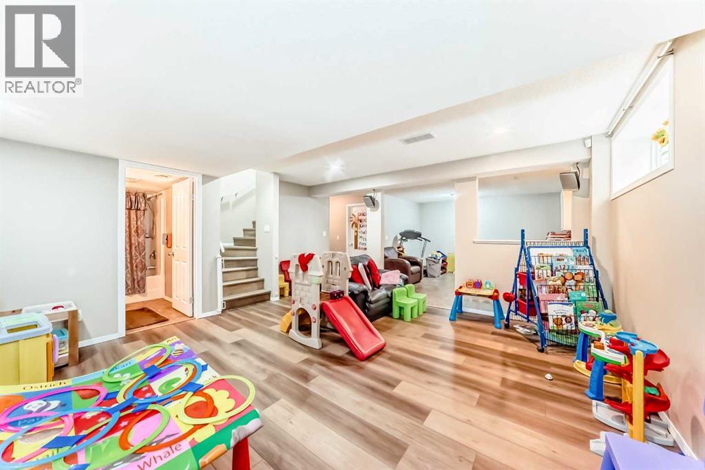 Photo 41 of 103 Sienna Park Heath Sw, Calgary AB