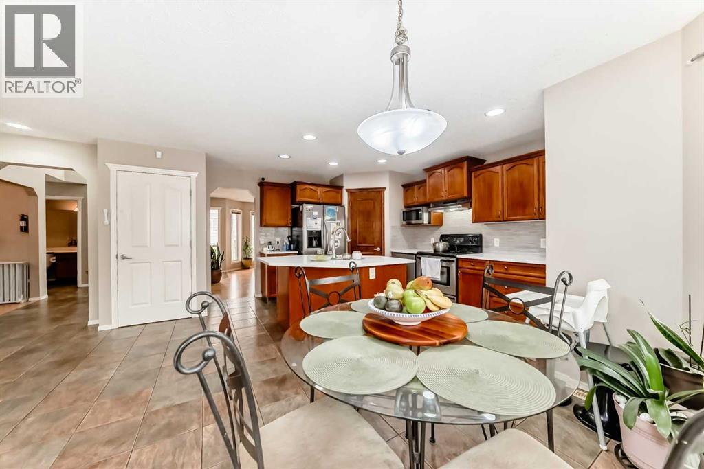 Photo 13 of 103 Sienna Park Heath Sw, Calgary AB