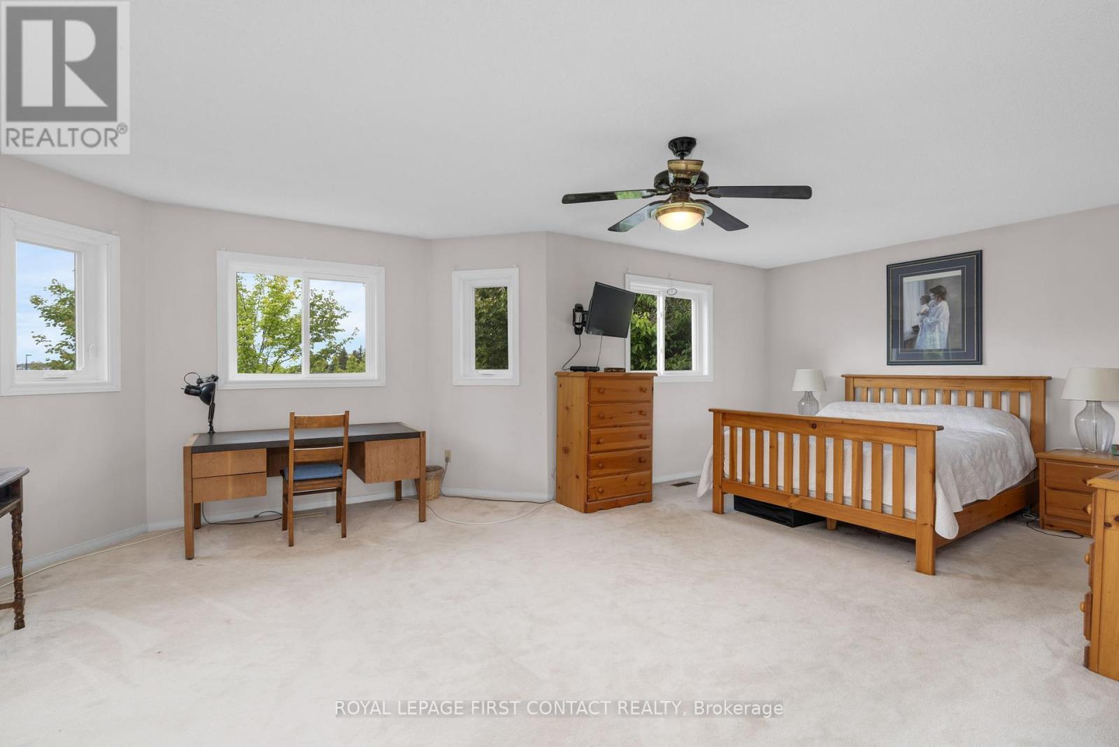 Photo 14 of 58 Mcdougall Drive, Barrie ON