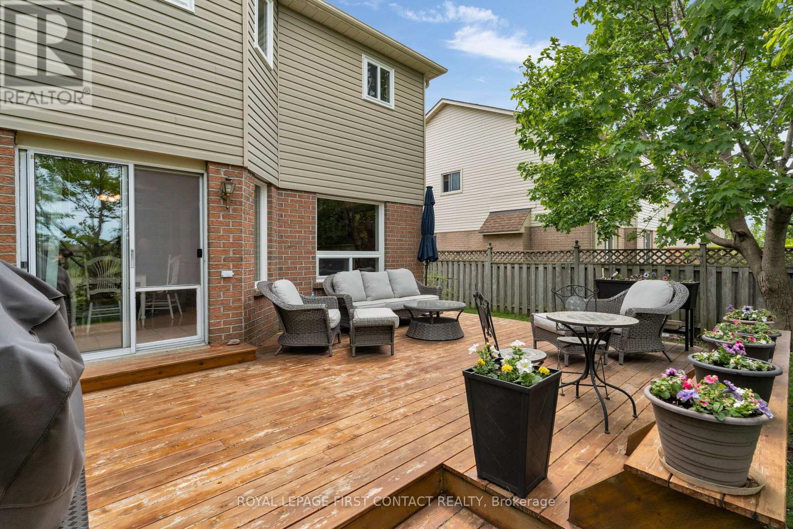 Photo 27 of 58 Mcdougall Drive, Barrie ON
