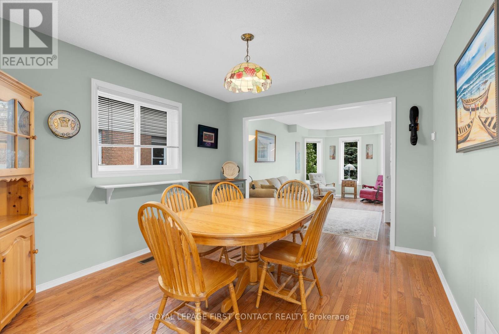 Photo 6 of 58 Mcdougall Drive, Barrie ON