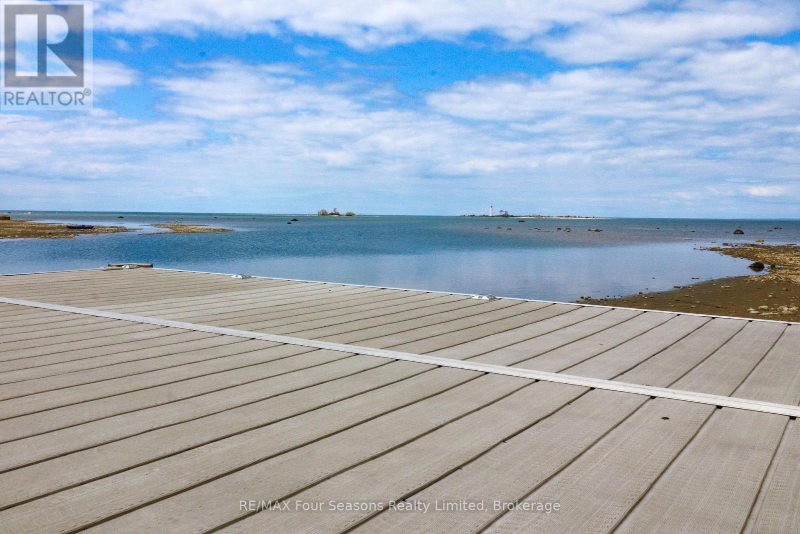 Photo 26 of 203 6 Anchorage Crescent, Collingwood ON