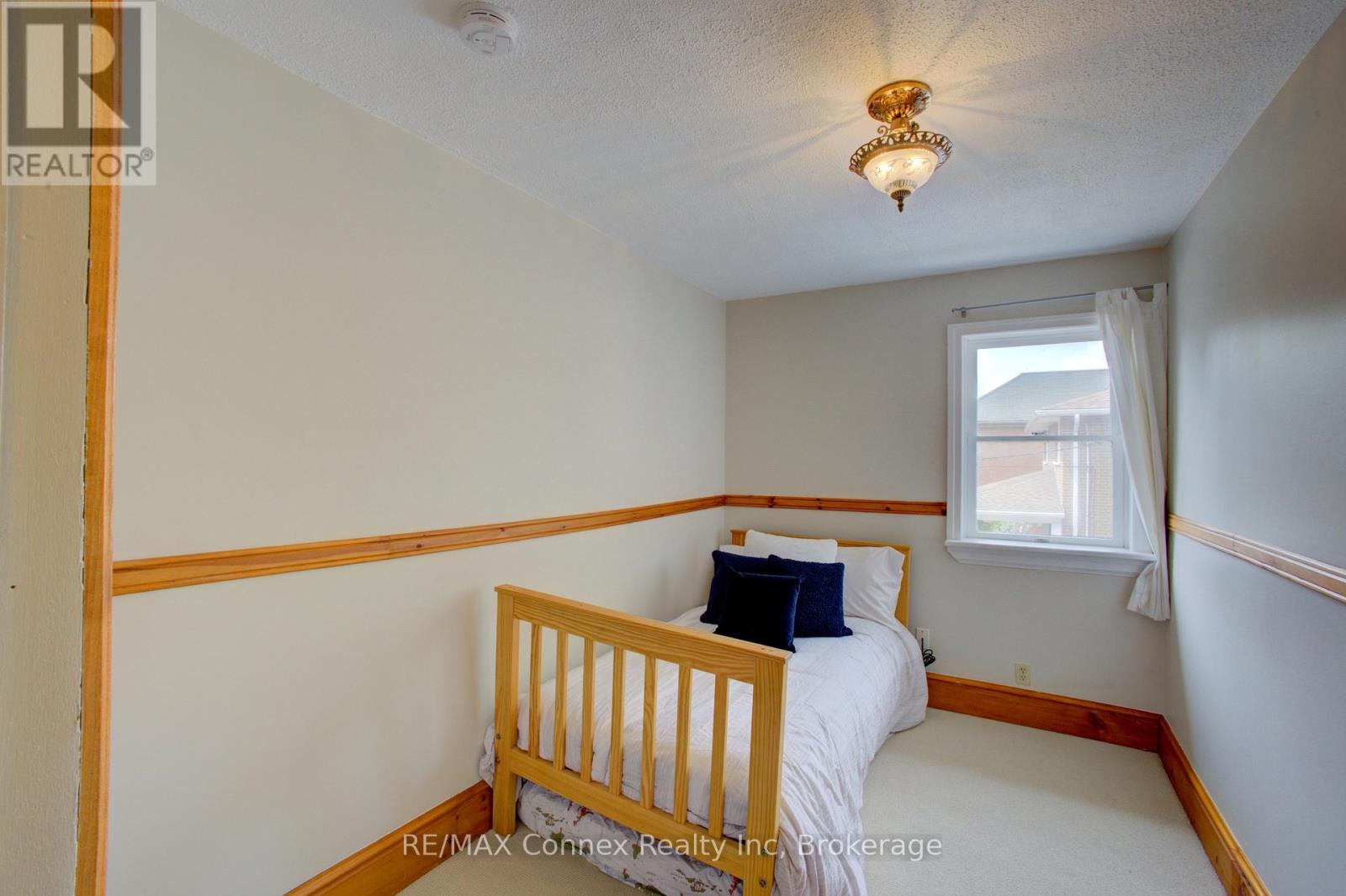 Photo 27 of 120 Harris Street, Guelph ON