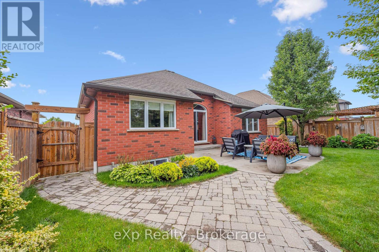 Photo 33 of 144 Spencer Drive, Centre Wellington ON