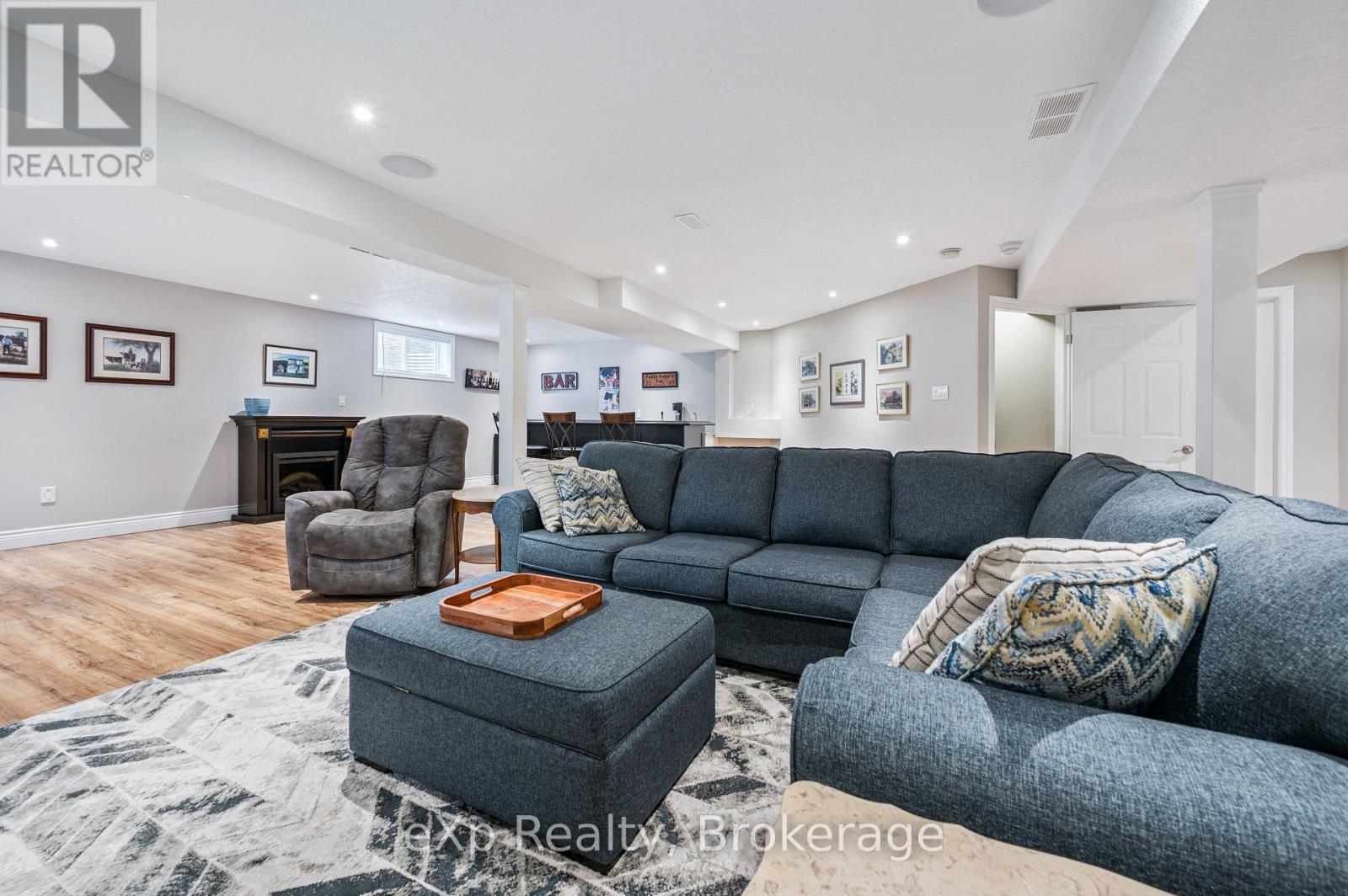 Photo 26 of 144 Spencer Drive, Centre Wellington ON