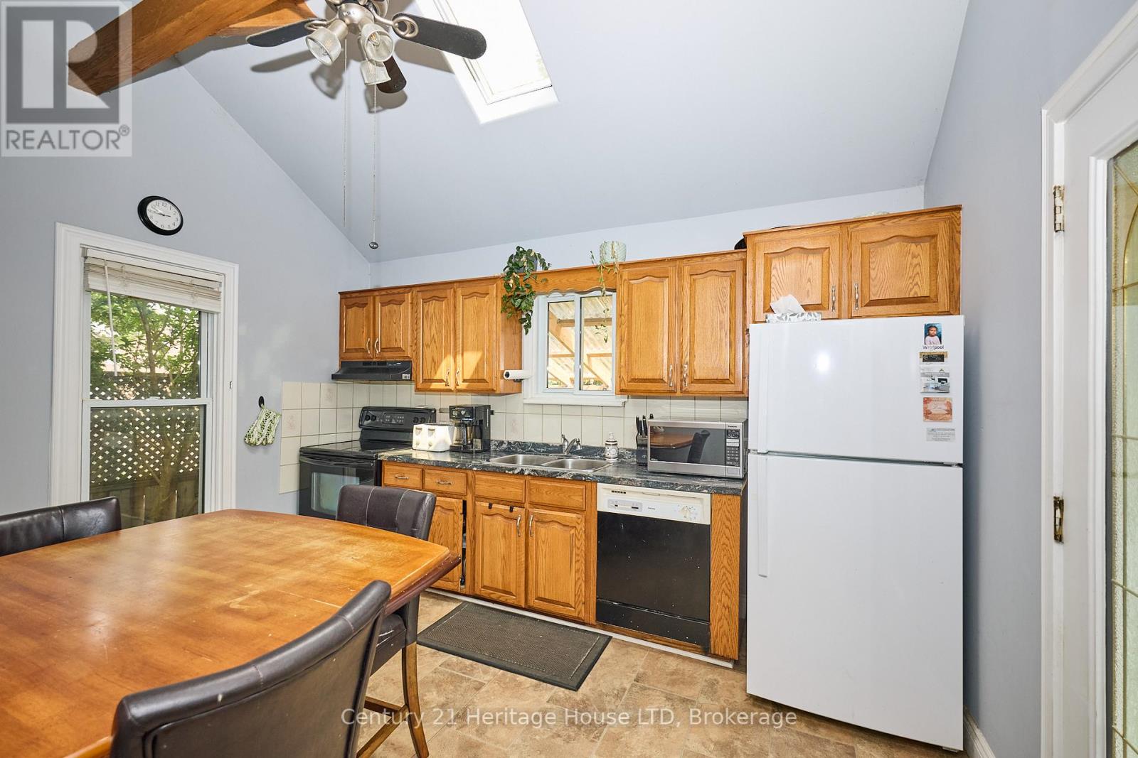 Photo 10 of 5086 Hutton Avenue, Niagara Falls ON