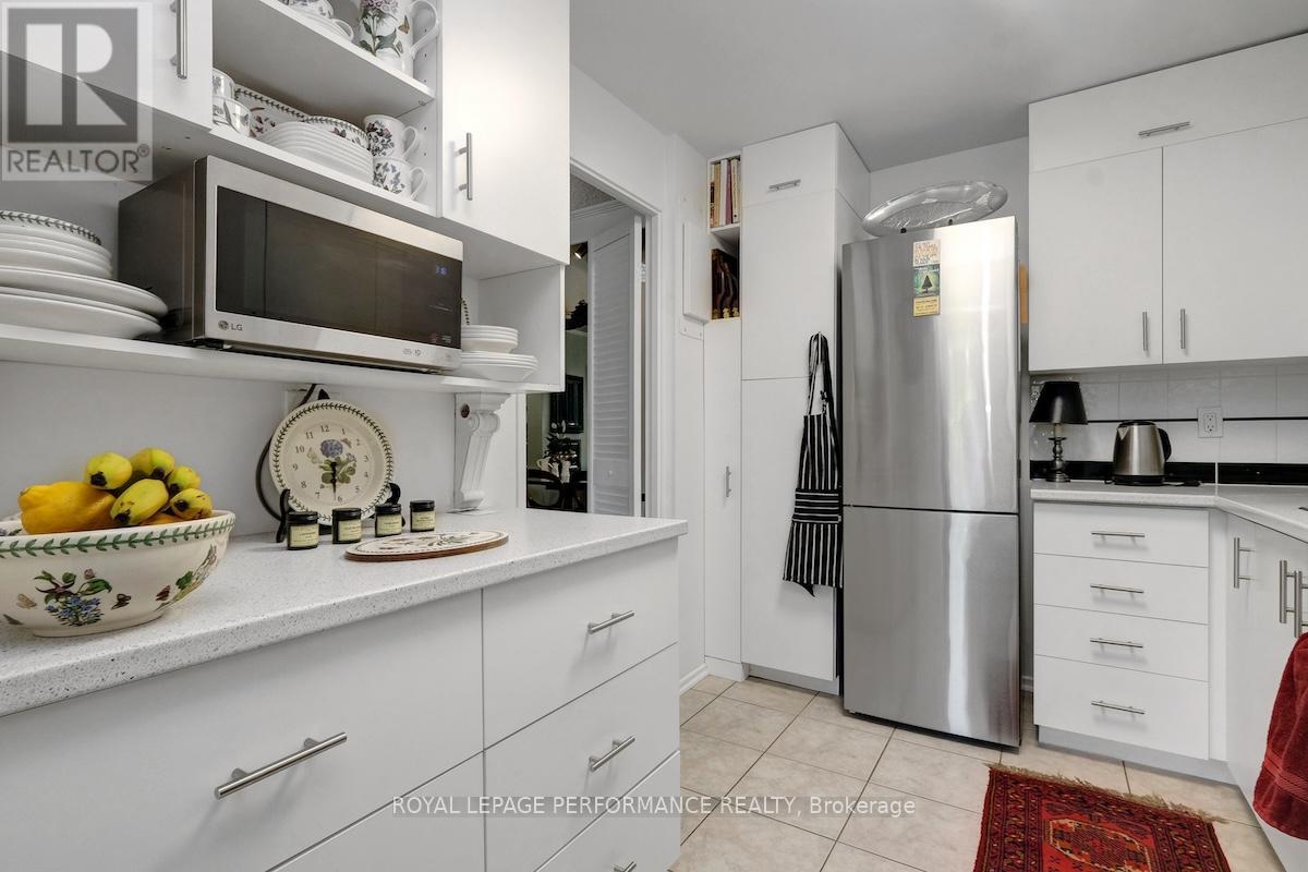 Photo 14 of 207 2625 Regina Street, Ottawa ON