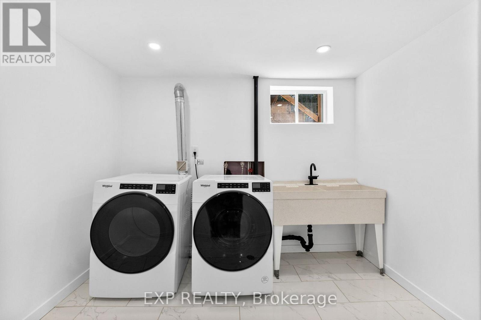Photo 32 of 1502 Farnsworth Avenue, Ottawa ON