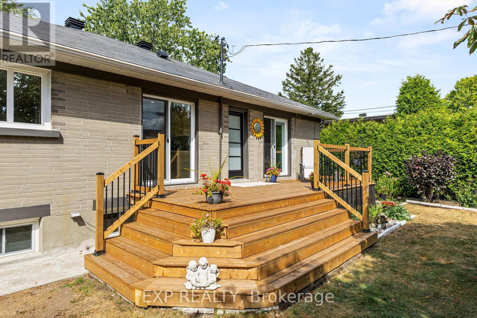 Photo 40 of 1502 Farnsworth Avenue, Ottawa ON