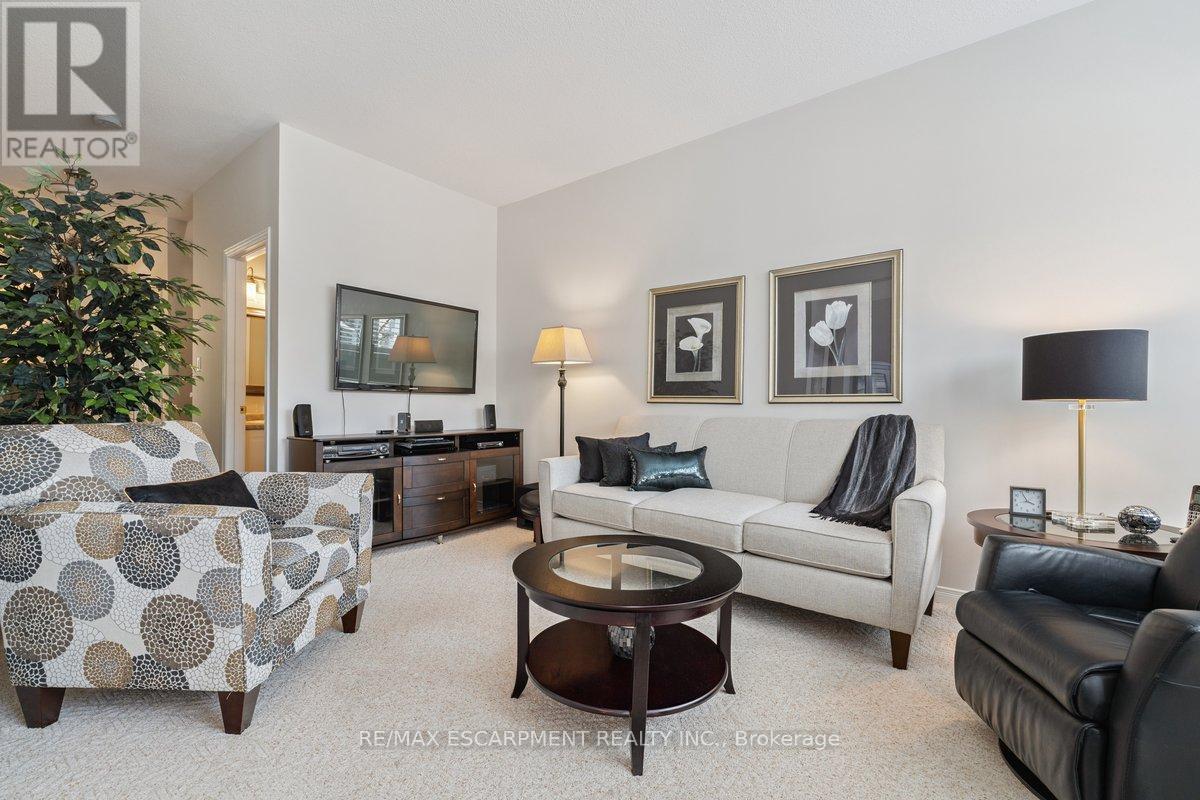 Photo 15 of 1199 Stephenson Drive, Burlington ON