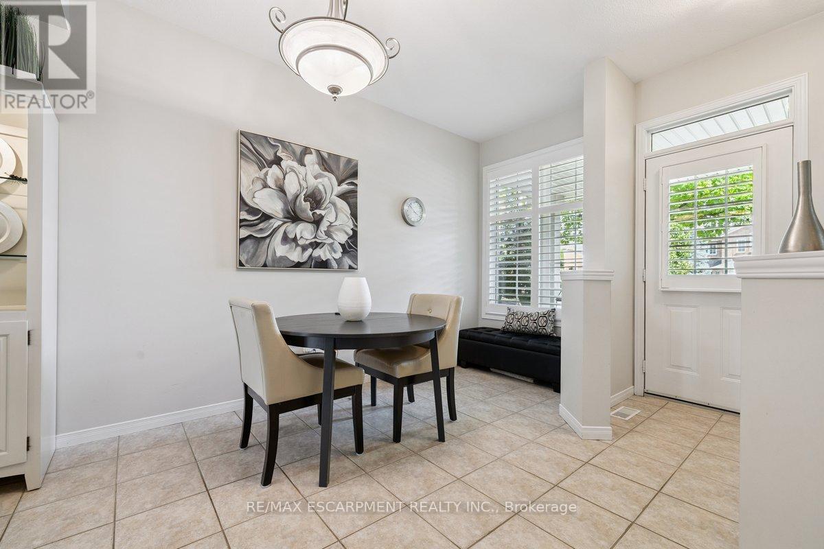 Photo 6 of 1199 Stephenson Drive, Burlington ON