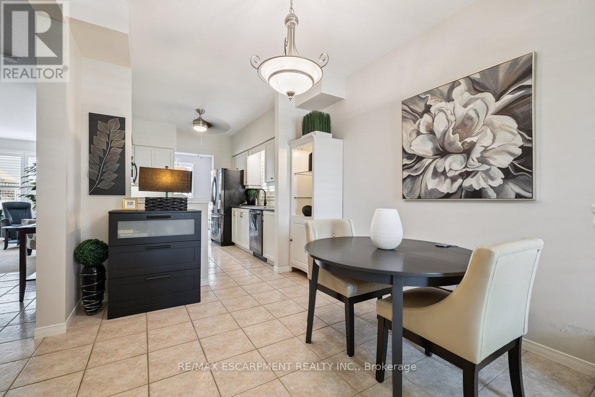 Photo 7 of 1199 Stephenson Drive, Burlington ON