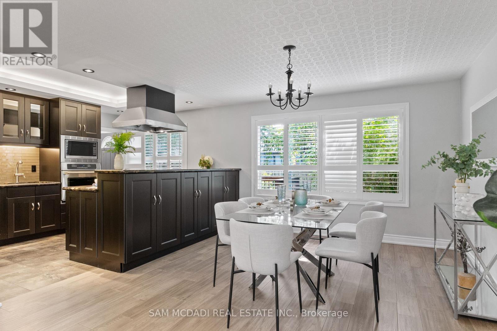 Photo 13 of 158 Felan Avenue, Oakville ON