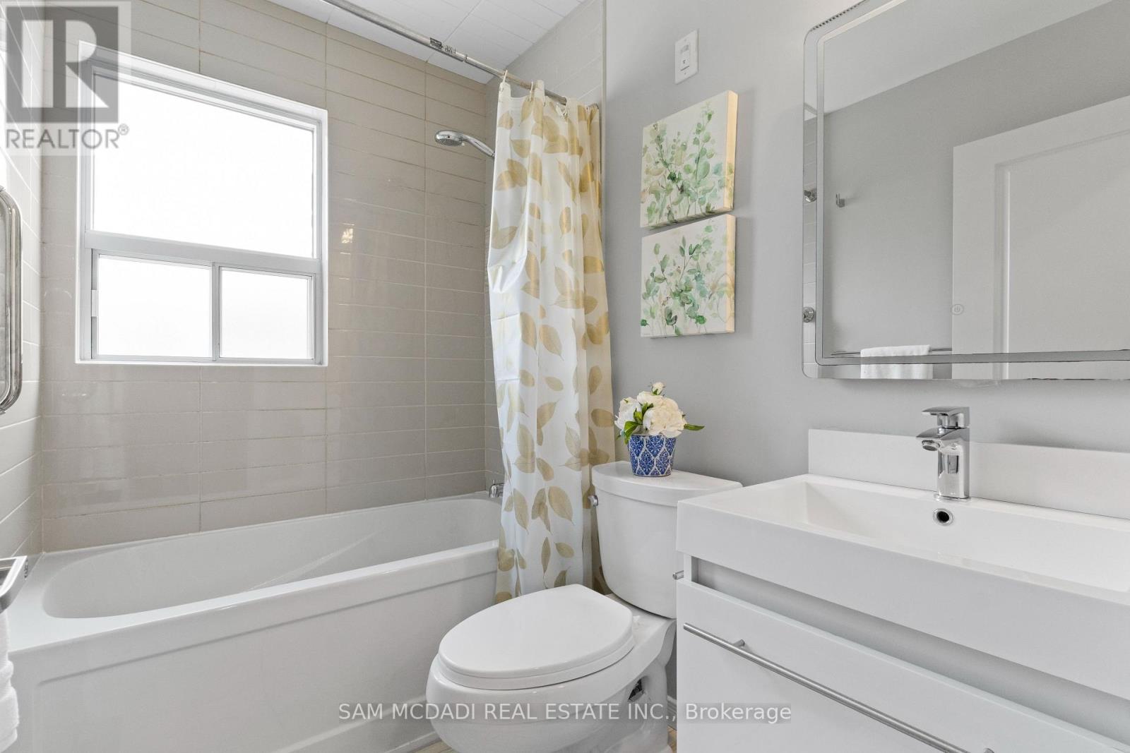 Photo 16 of 158 Felan Avenue, Oakville ON