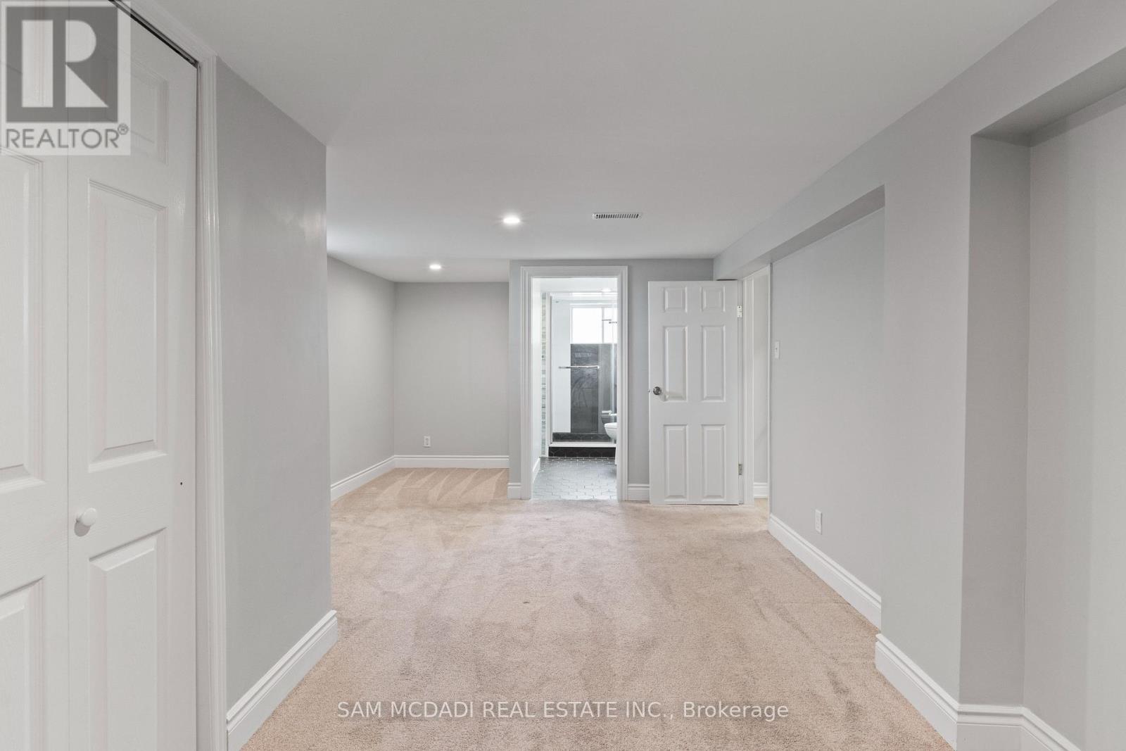 Photo 23 of 158 Felan Avenue, Oakville ON