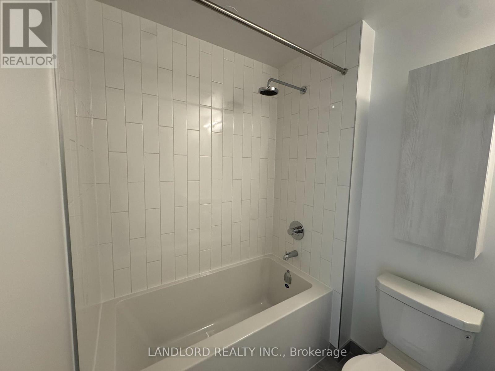 Photo 17 of 321 2485 Eglinton Avenue W, Mississauga ON