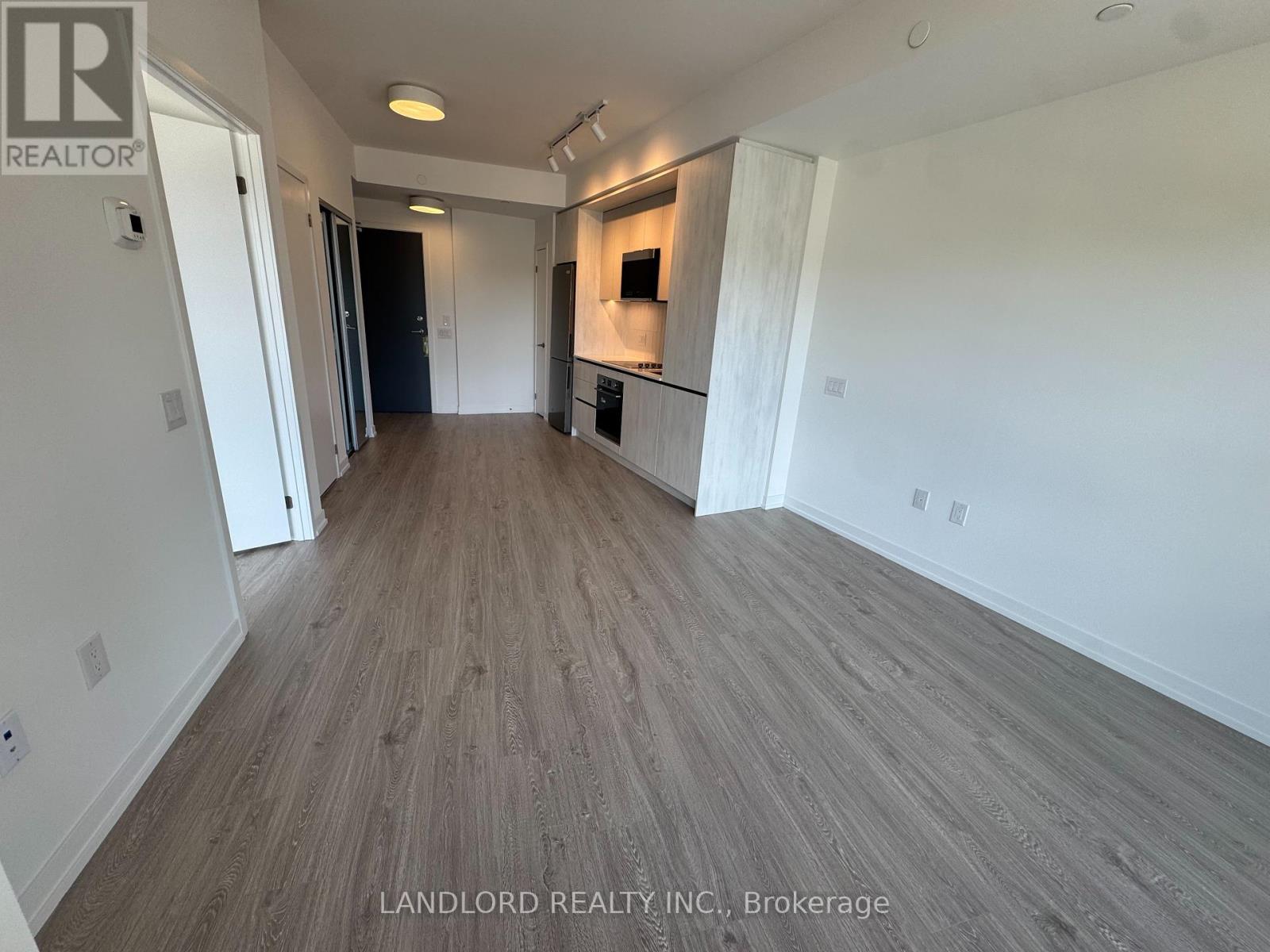 Photo 6 of 321 2485 Eglinton Avenue W, Mississauga ON