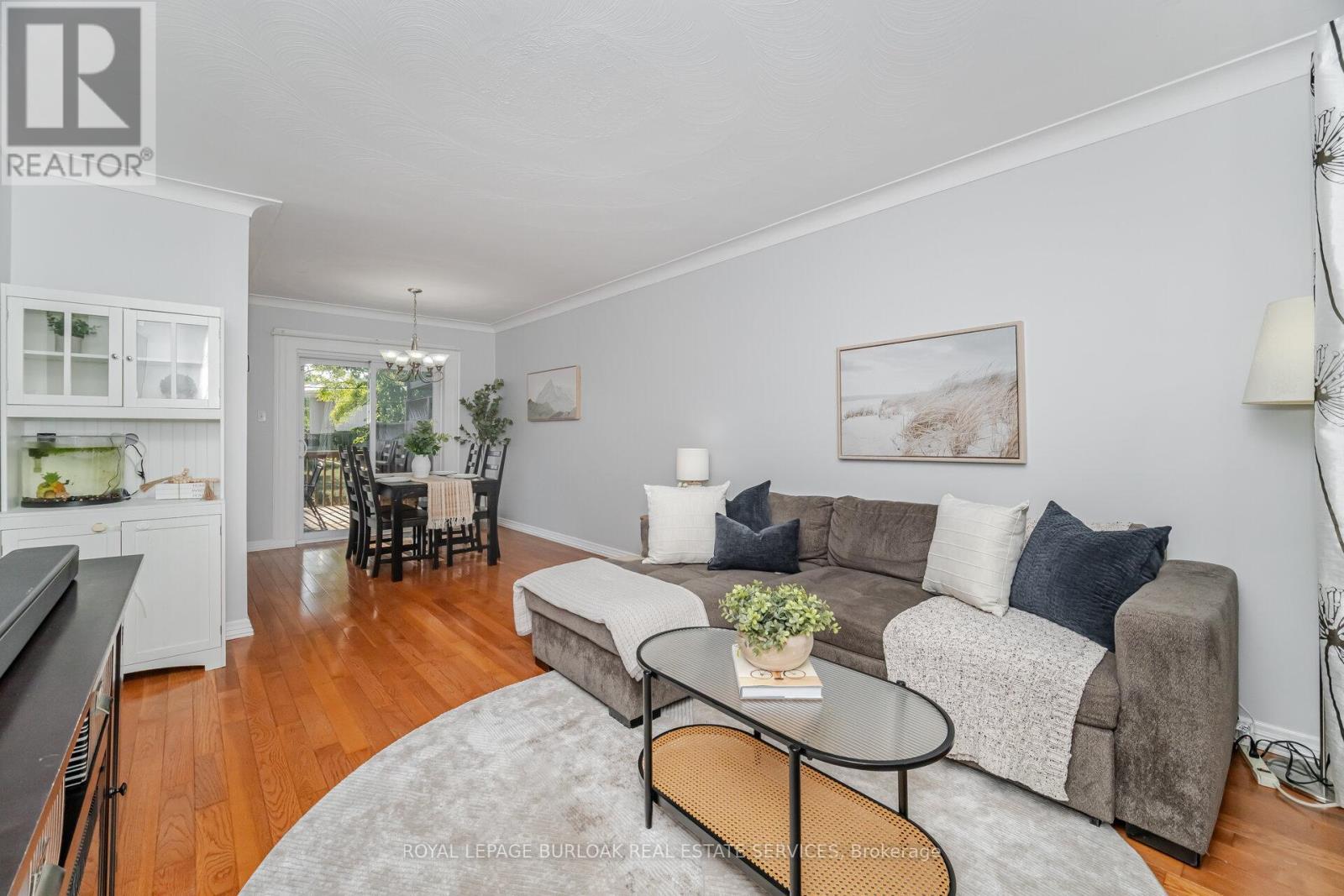 Photo 11 of 2295 Barclay Road, Burlington ON