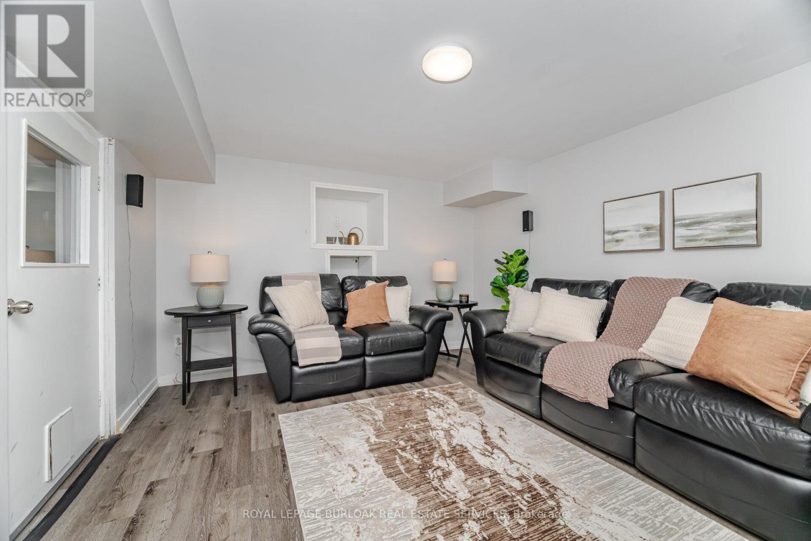 Photo 35 of 2295 Barclay Road, Burlington ON
