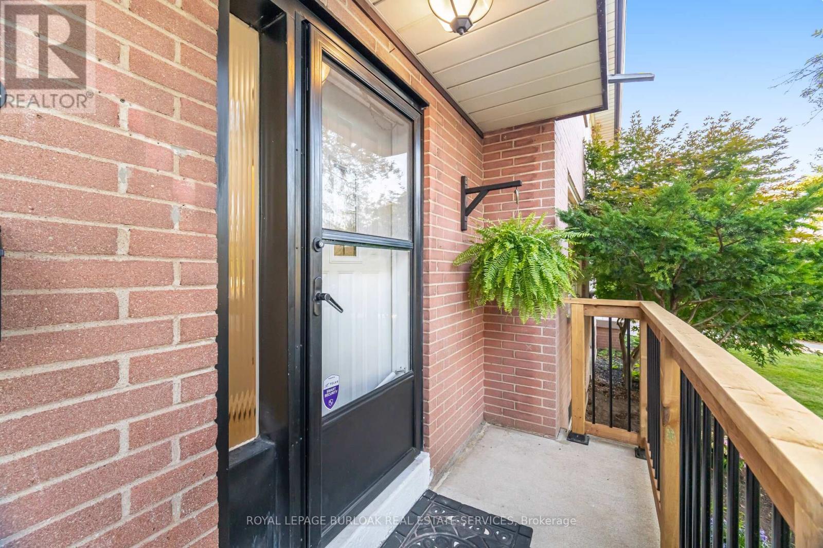 Photo 5 of 2295 Barclay Road, Burlington ON