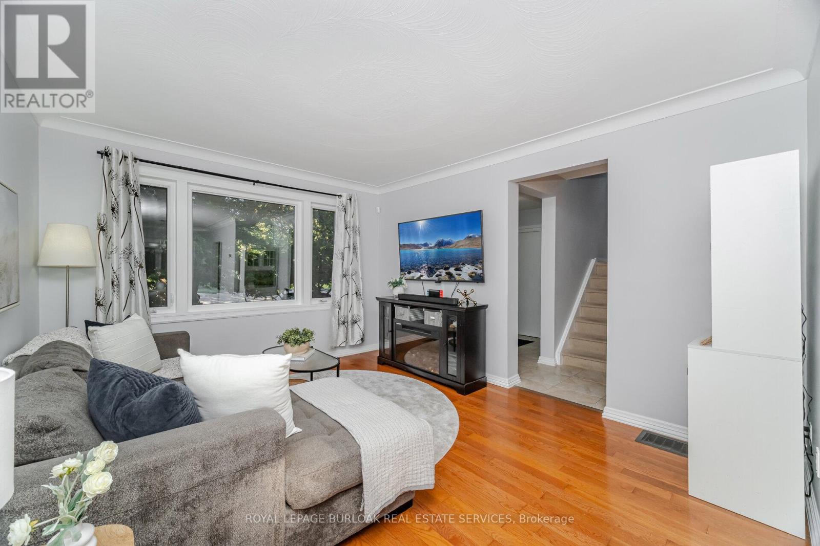 Photo 8 of 2295 Barclay Road, Burlington ON