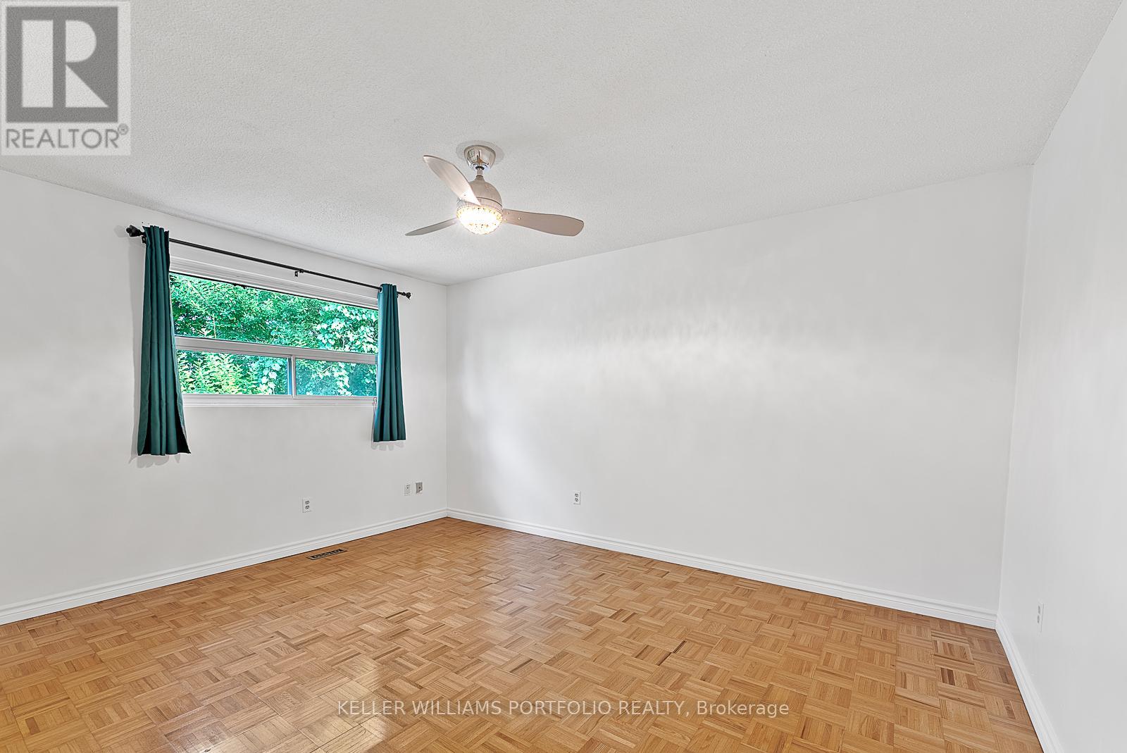 Photo 20 of 65 1055 Shawnmarr Road, Mississauga ON