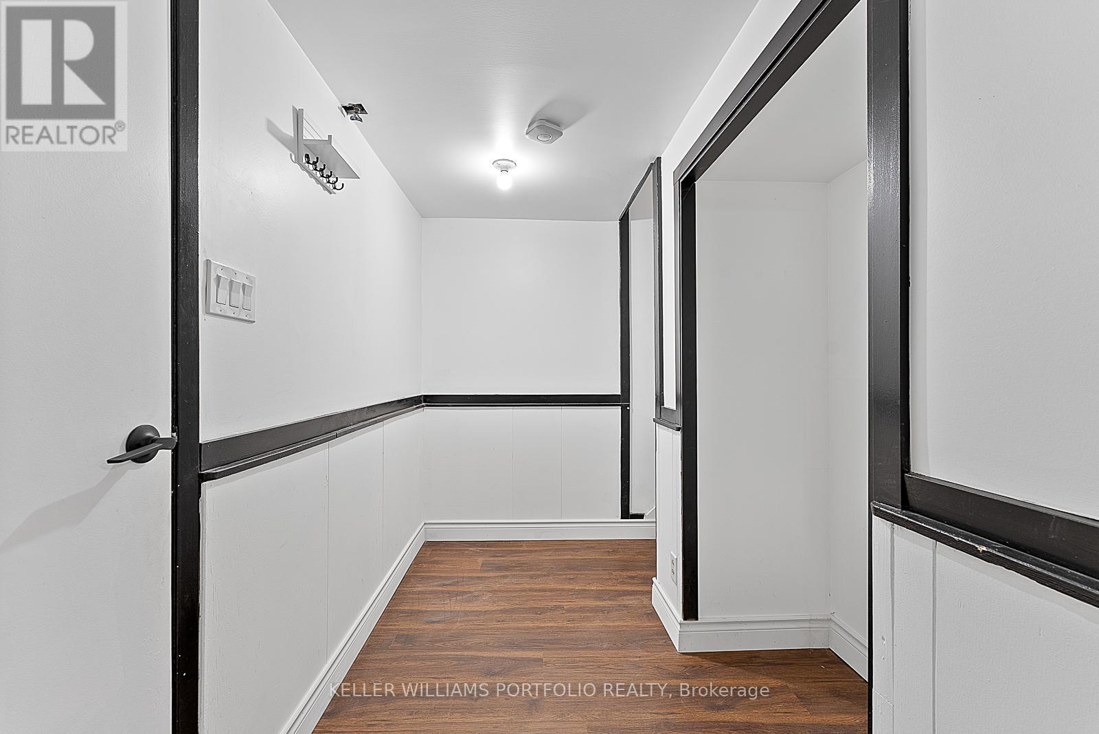 Photo 30 of 65 1055 Shawnmarr Road, Mississauga ON