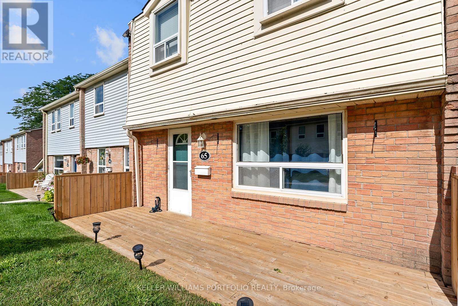Photo 5 of 65 1055 Shawnmarr Road, Mississauga ON