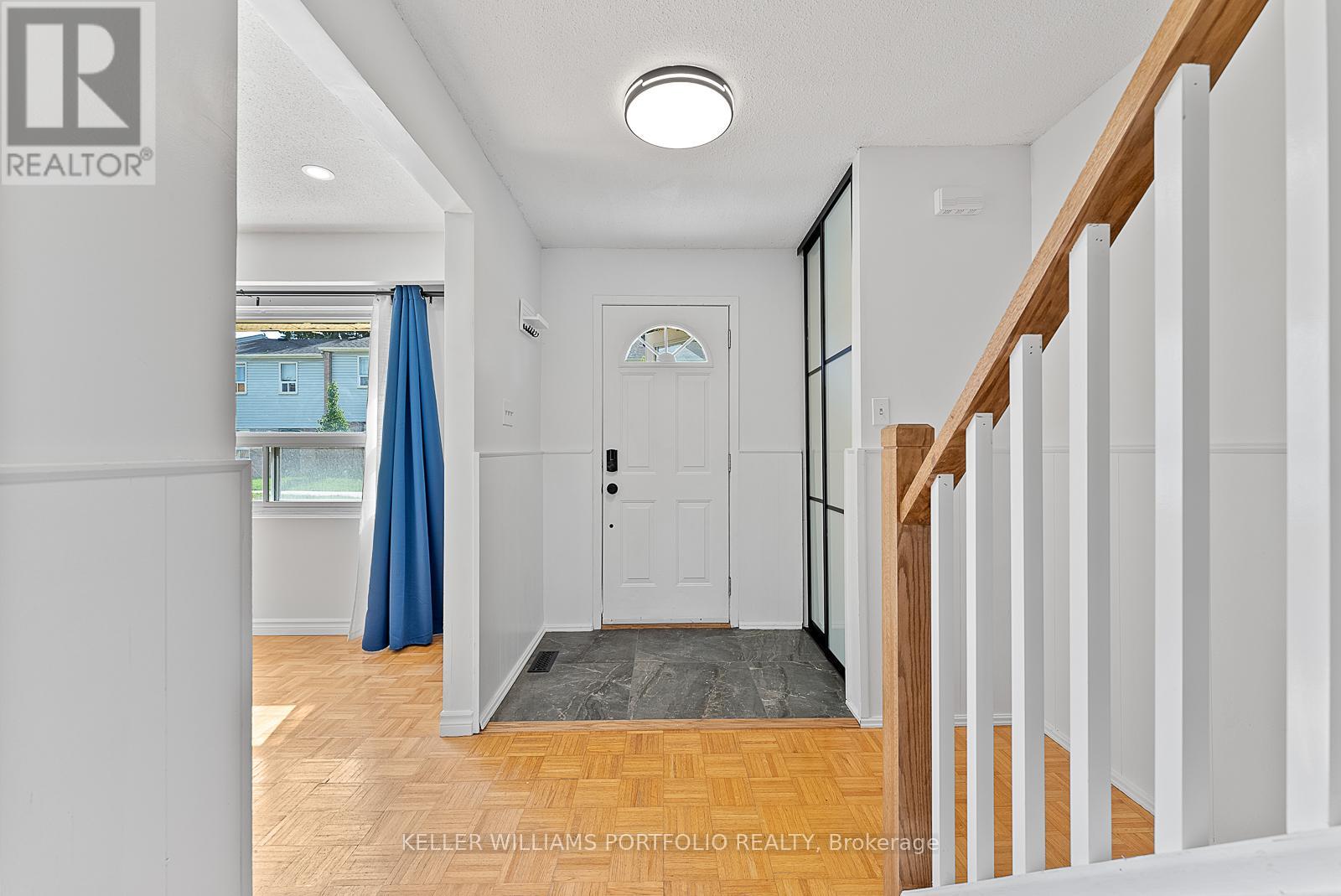 Photo 7 of 65 1055 Shawnmarr Road, Mississauga ON