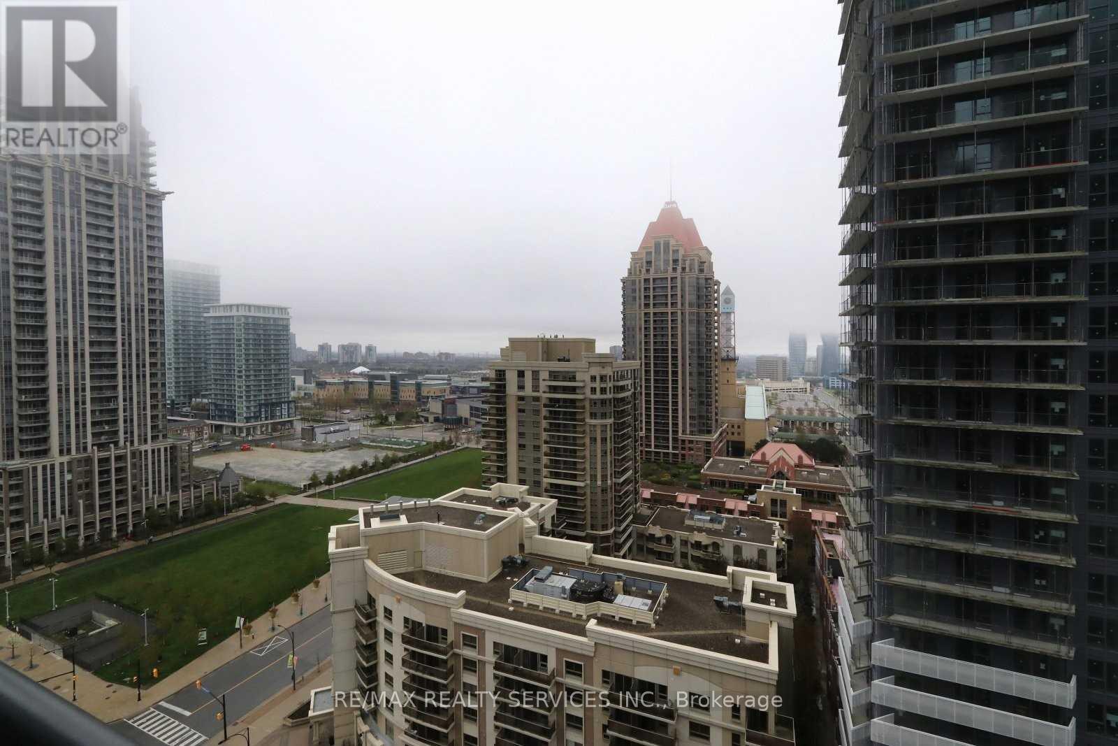 Photo 16 of 1710 4070 Confederation Parkway, Mississauga ON
